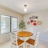 Sun Lakes Home w/ 3 Pools in Retirement Community