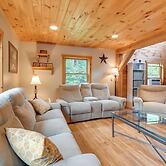 Meredith Home w/ Deck: 6 Mi to Lake Winnipesaukee!