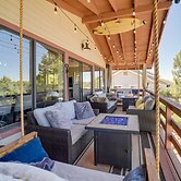 Payson Vacation Rental w/ Hot Tub & Mountain Views