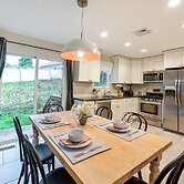 Glen Cove Vacation Rental < 1 Mi to Downtown!