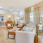 Lake Wales Vacation Rental w/ Screened-in Porch!