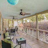 Lake Wales Vacation Rental w/ Screened-in Porch!