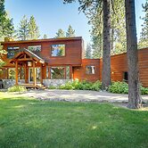 Spacious Tahoe City Retreat < 2 Mi to Lake Tahoe!