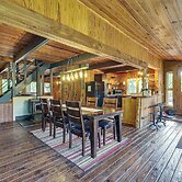 Eureka Springs Rental Cabin 8 Mi to Downtown!