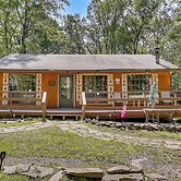 Pools & Ski Access: Lackawaxen Cottage w/ Deck!