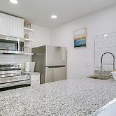 Sleek + Modern El Paso Retreat ~ 6 Mi to Downtown!