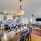 Downtown Winston-salem Condo w/ Private Library!