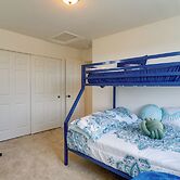 9 Mi to Airport: Pet-friendly Aurora Home w/ Deck