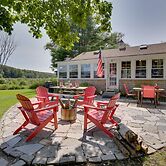 Waterfront Nobleboro Cottage w/ Kayaks & Boat Dock