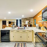 Charming Virginia Getaway Near Hiking & Golfing!