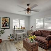 Hot Tub & Grill: Pet-friendly Apt, Walk to Midtown