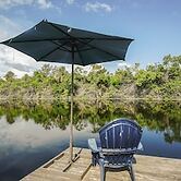 Port Charlotte Home w/ Sunroom, Grill & Fire Pit!