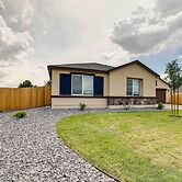 Newly Built Sparks Home w/ Hot Tub: 12 Mi to Reno!
