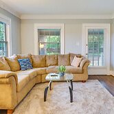 Pet-friendly Home w/ Yard, Near Downtown Royal Oak