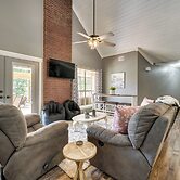 Broken Bow Vacation Rental w/ Pool & Hot Tub!
