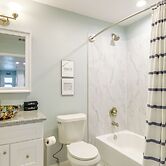 Heron Bay Cottage w/ Patio in Rockport!
