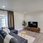 7 Mi to Sunset Beach: Oasis w/ Pool & Grill!