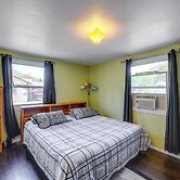 Darrington Rental w/ Private Yard & Mountain Views