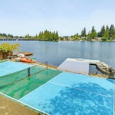 Tacoma Home on Steilacoom Lake w/ Dock!