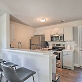 Greer Getaway w/ Smart TV ~ 1 Mi to Dtwn!