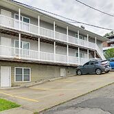1 Mi to Wvu: Morgantown Apartment Near Hospitals