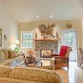 Peaceful Franklin Mountain Retreat w/ Deck