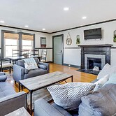 Bright Brevard Home Near Downtown & Trails