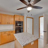 Game Room & Covered Patio: Hummelstown Hideaway