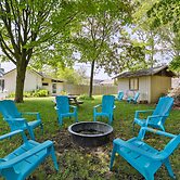 Boyne City Cottage: Walk to Downtown & Lake!