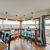 Ocean-view Apt in the Heart of Southwest Harbor!