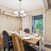 Lake Harmony Home w/ Screened Porch & Hot Tub!