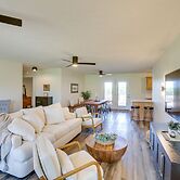 Private Pool & Hot Tub: Expansive Cedar Hill Home