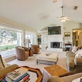 Lakefront Livingston Vacation Rental w/ Boat Dock!