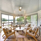 Waterfront Heathsville Cottage w/ Dock & Hot Tub!