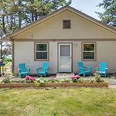 Oceanfront Smith River Cottage: Beach Access!