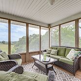 18 Mi to Table Rock Lake: Pet-friendly Ozark Home!