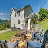 Near Hiking Trails: Central Emporium Home