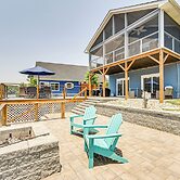 Waterfront Badin Lake Getaway: Boat Dock, Fire Pit