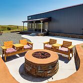 Secluded Nebraska Getaway: 2 Mi to Lake Mcconaughy