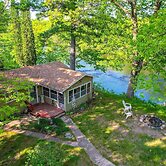 Riverfront Nature Getaway Near Downtown Pine City!