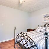 Au Gres Vacation Rental Cabin < 1 Mi to Lake Huron
