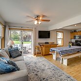 Cottage in Edinboro: Walk to Pat Crawford Beach!