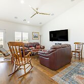 Serene Pahrump Cottage w/ Mountain Views!