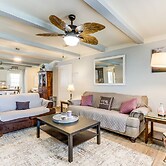 Charming St James Home Near Maramec Spring Park!