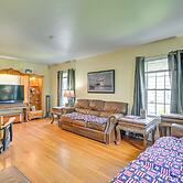 Pet-friendly Gloversville Cottage Near Golf Course