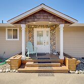 Stunning Home in Coupeville w/ Deck + Beach Access
