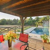 Shared Outdoor Pool & Patio: Whitney Retreat!