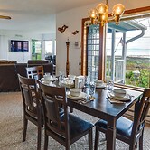 Seiku Vacation Rental w/ Deck & Ocean Views
