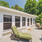 Cozy Michigan Retreat w/ Deck & Gas Grill!