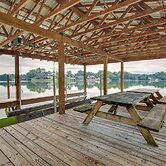 Waterfront Bristol Area Retreat w/ Boat Dock